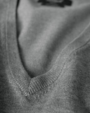 Brighton V-Neck Men — 8