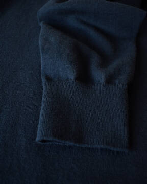 Brighton V-Neck Men — 15