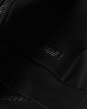 Hampton Men — 4