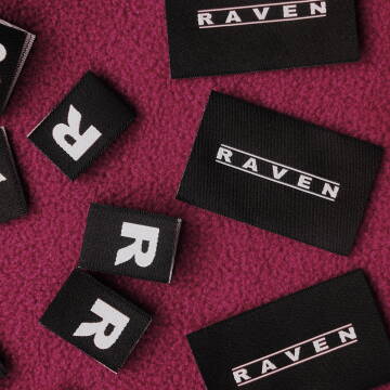 Metki tkane z logo RAVEN