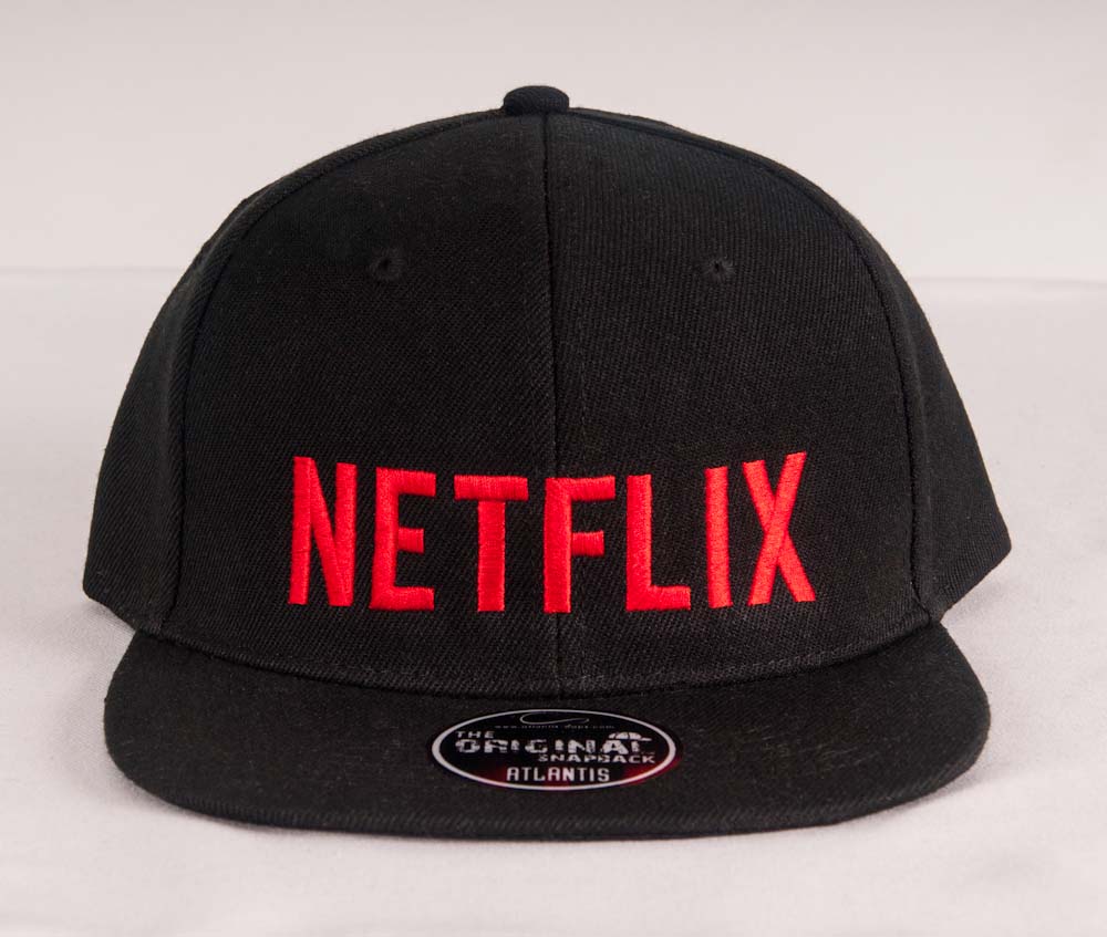 Czapka z daszkiem z haftem Netflix